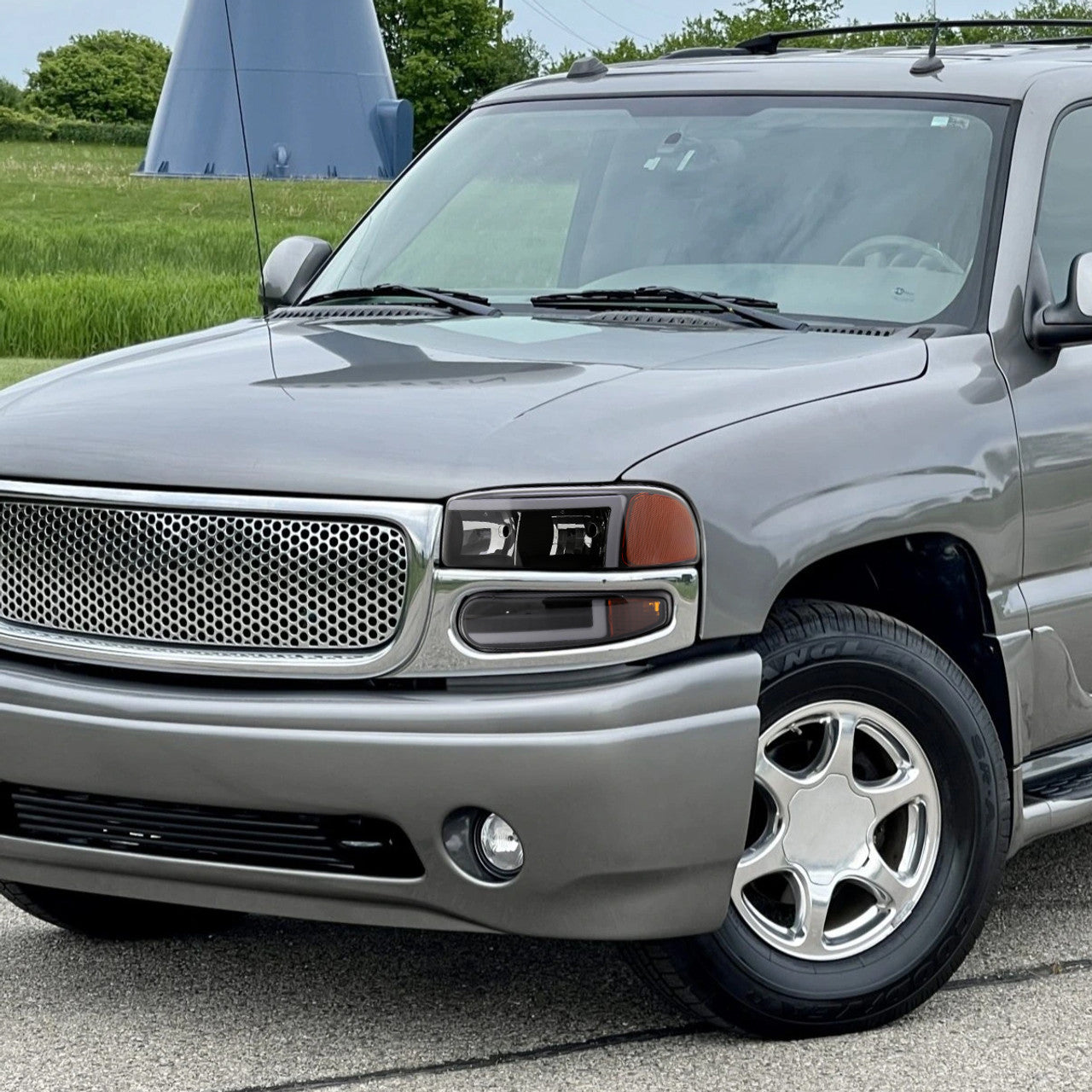 Faros Led Drl Gmc Sierra Yukon Xl Denali 2000 A 2006 Ambos Lados